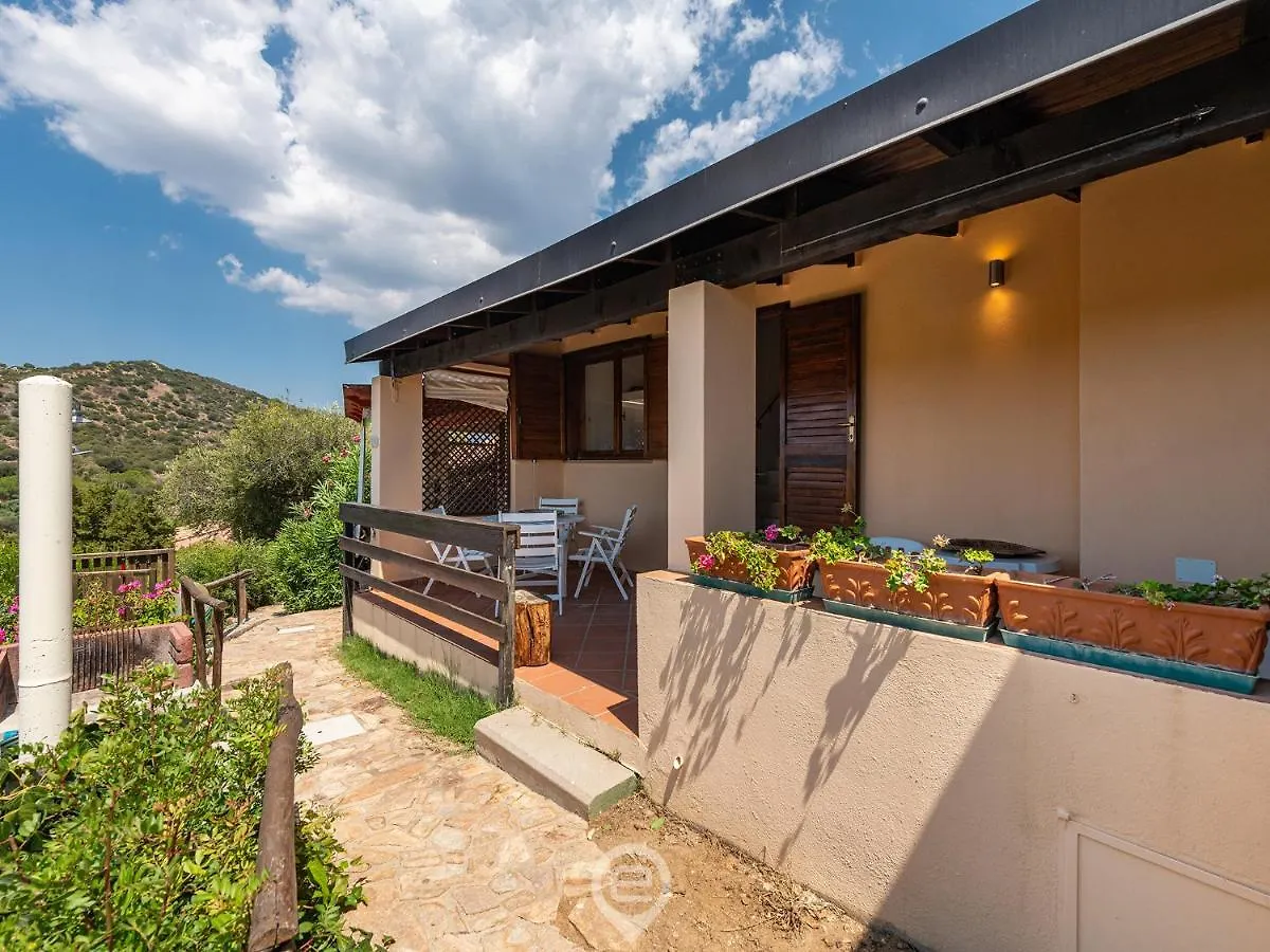Casa Selene - Wonderful Villasimius Is Traias